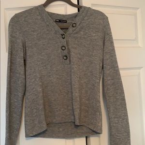 Gray pullover sweater, half-way button up M/L